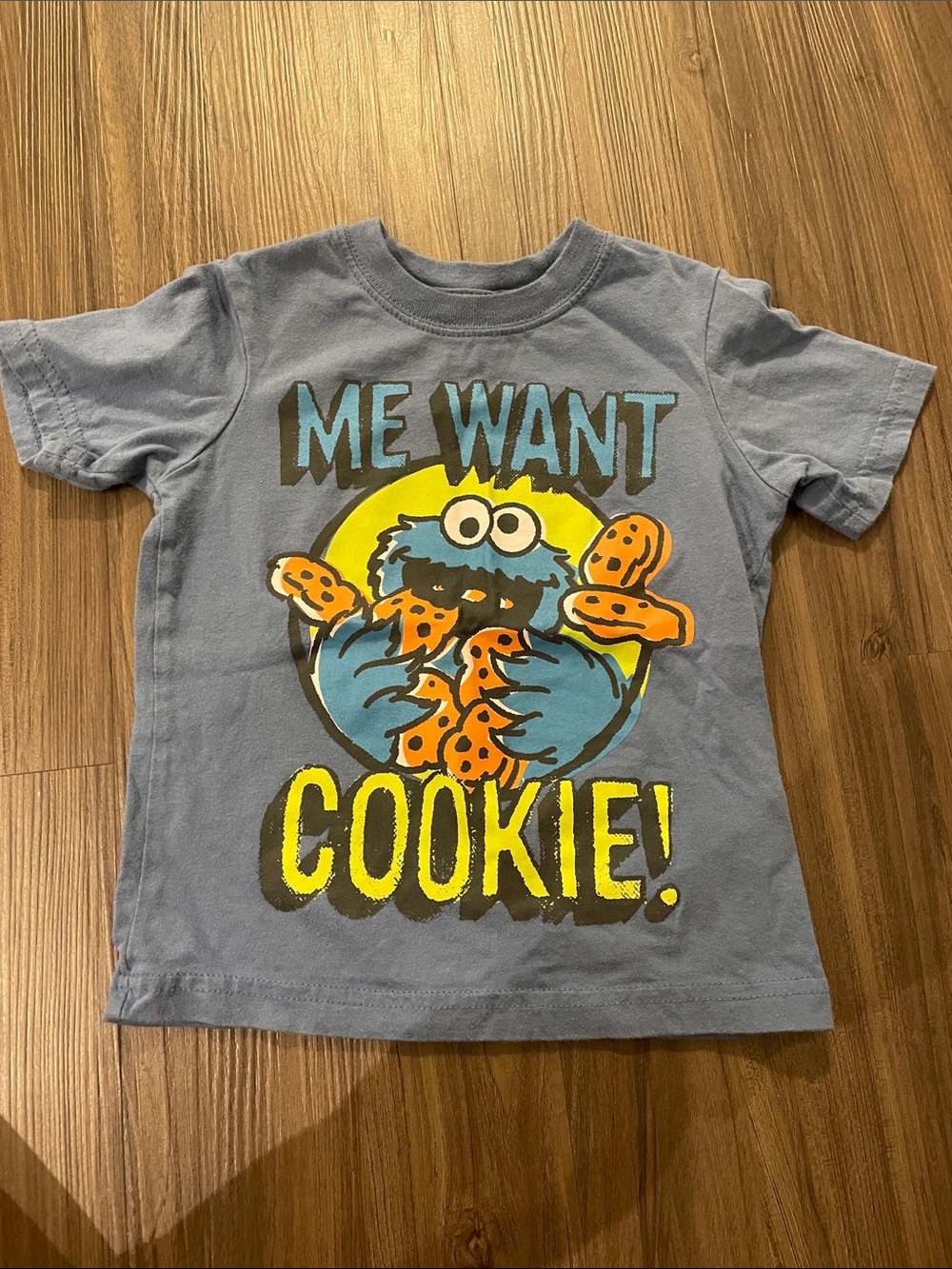Sesame Street Blue Cookie Monster 'Me Want Cookie!' Graphic Tee